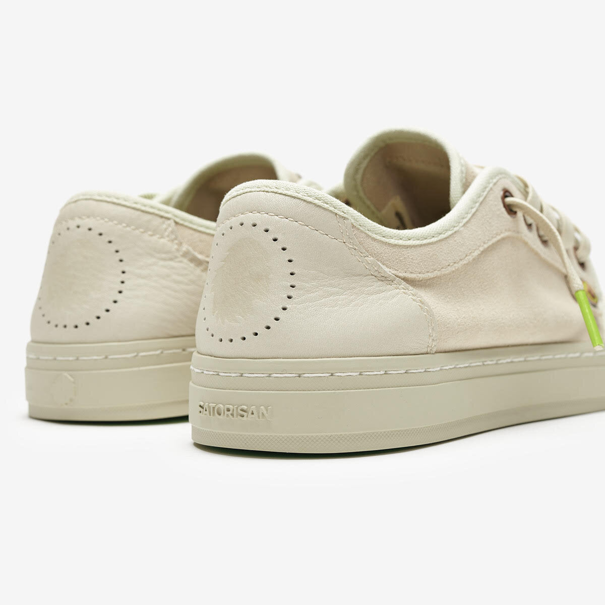 Heisei Suede | Wheat blond