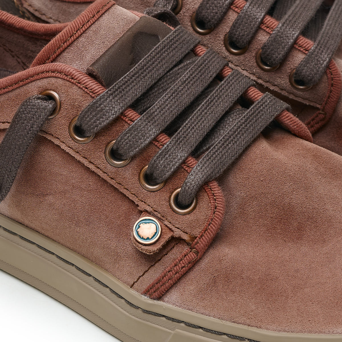 Heisei Suede | Chestnut