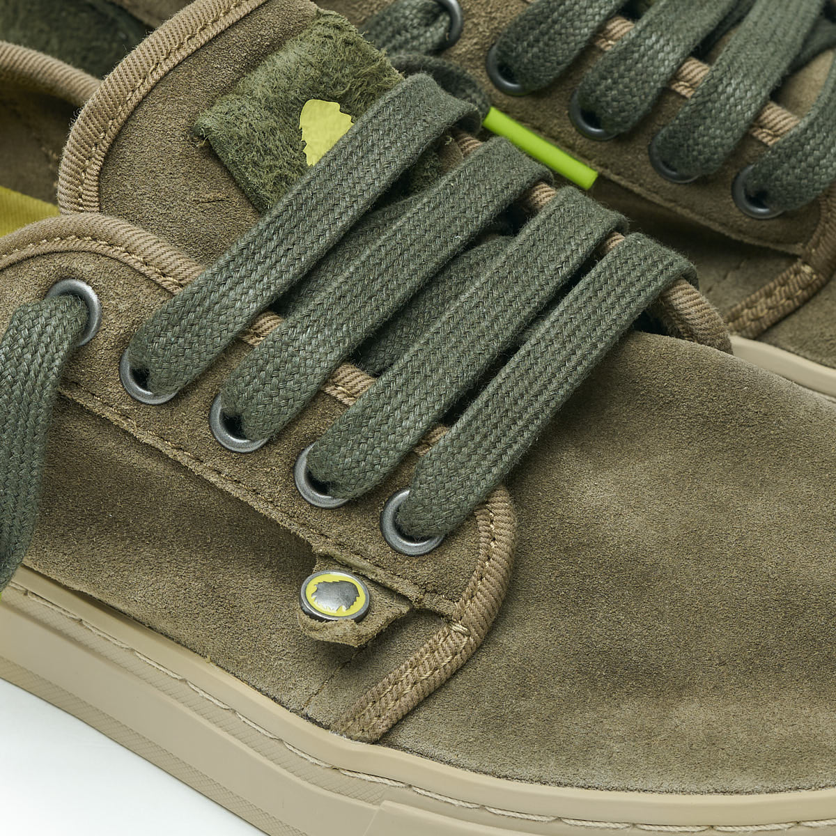Heisei Suede | Peat Green